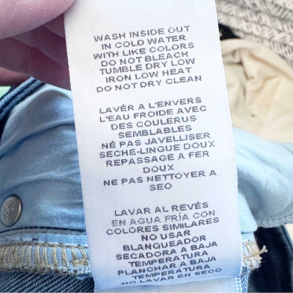 Good American Straight Leg Jeans - Picture 10 of 11